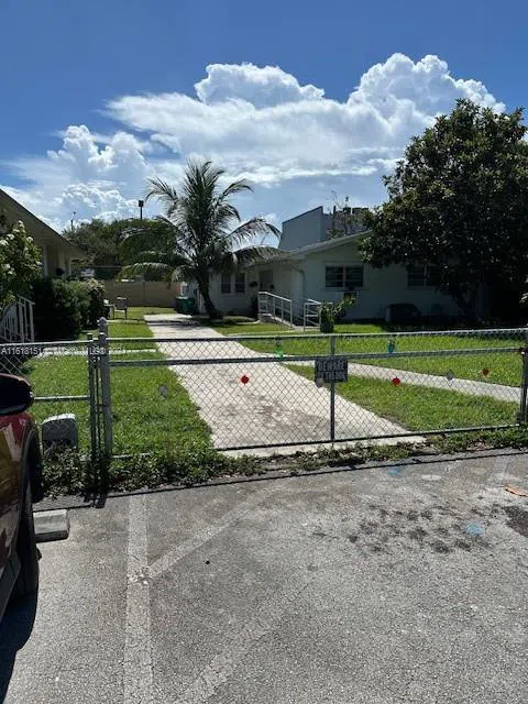 470 NW 26th Ave