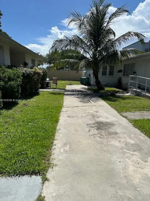 470 NW 26th Ave Miami, FL 33125