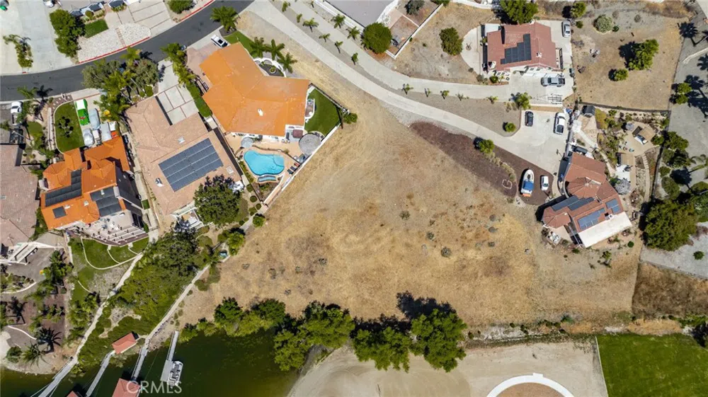 22036 San Joaquin Drive W Canyon Lake, CA 92587