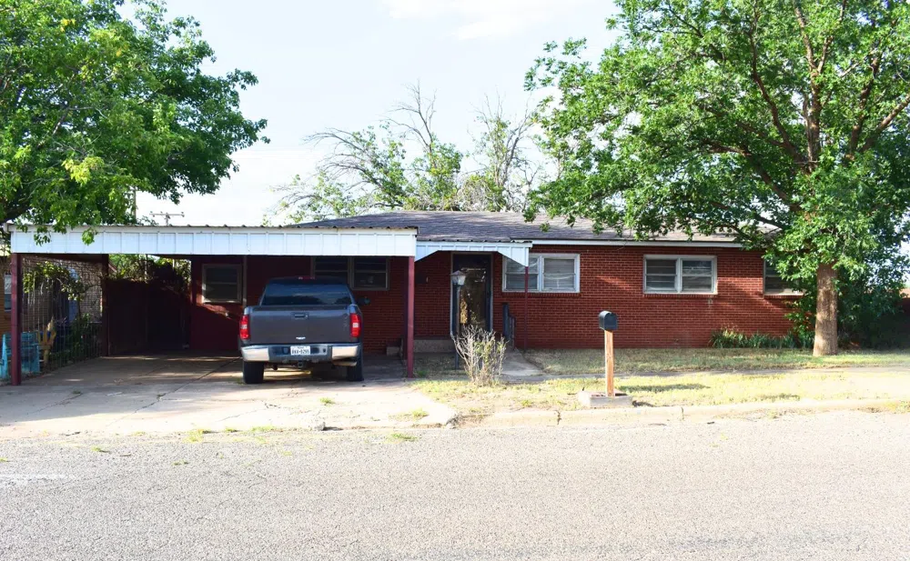 306 Chicago Drive Lamesa, TX 79331