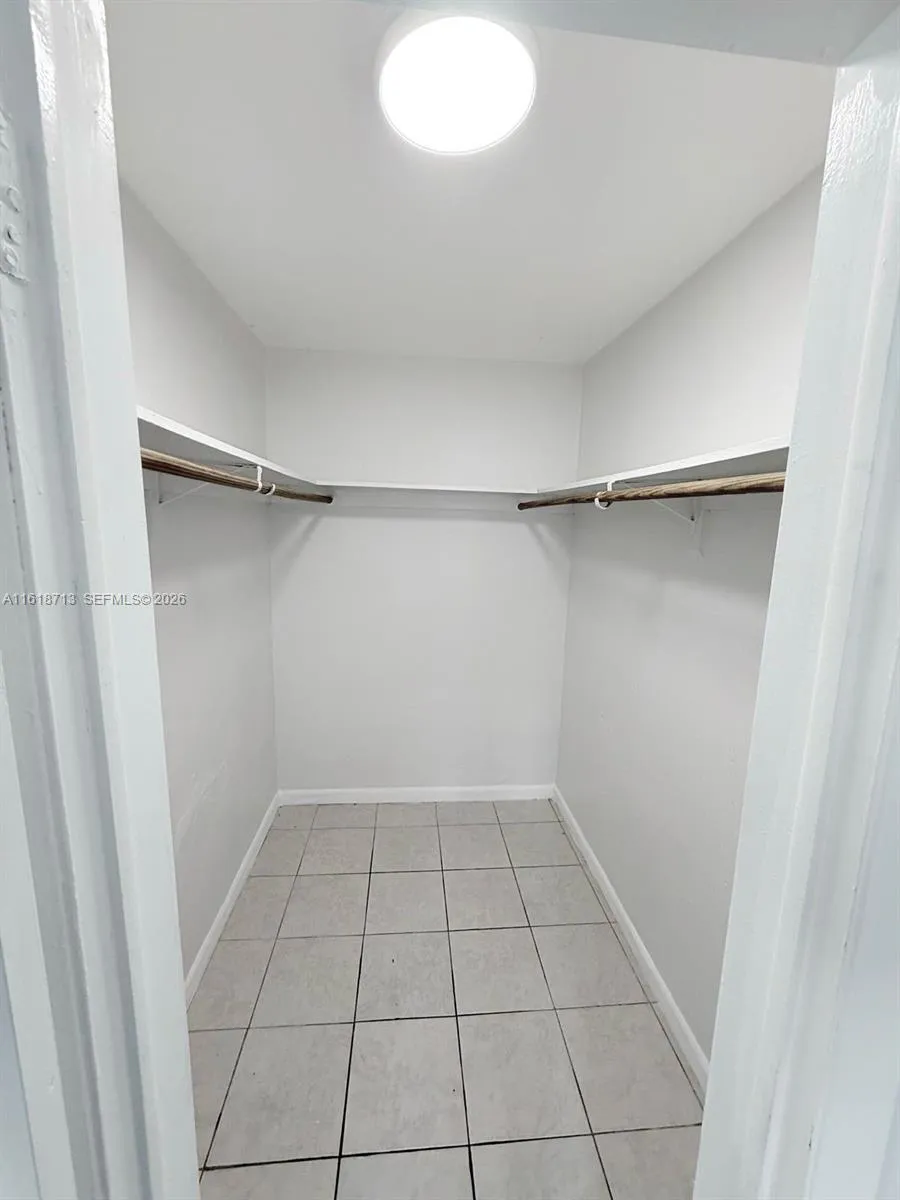 100 NE 78th St #9 Miami, FL 33138