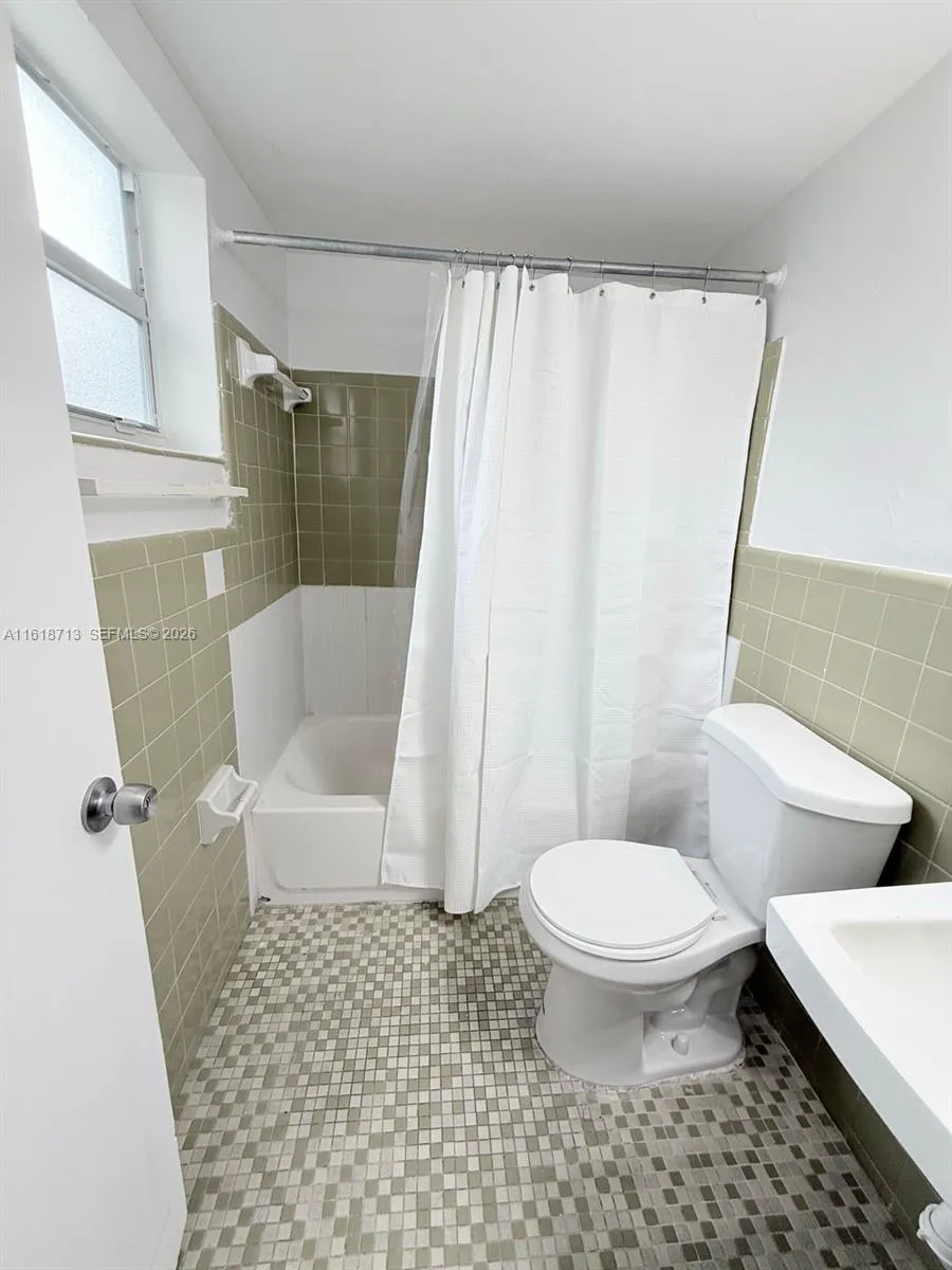 100 NE 78th St #9 Miami, FL 33138