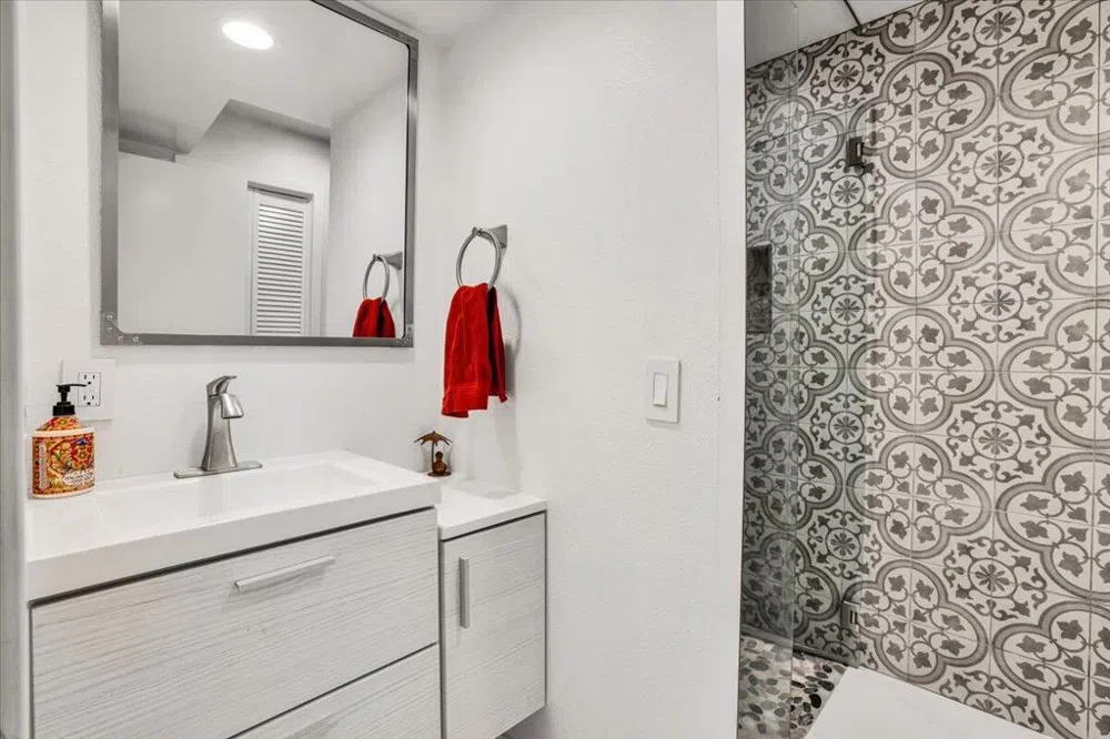 200 E Racquet Club Road #31 Palm Springs, CA 92262