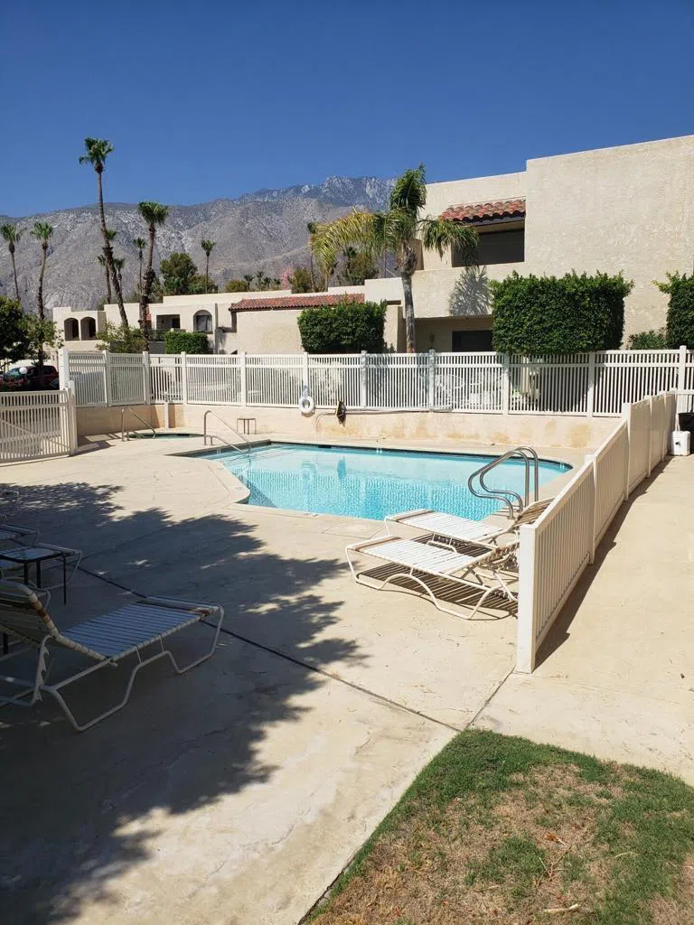 200 E Racquet Club Road #31 Palm Springs, CA 92262