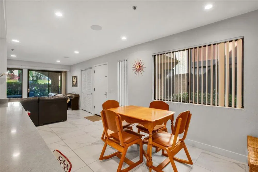 200 E Racquet Club Road #31 Palm Springs, CA 92262
