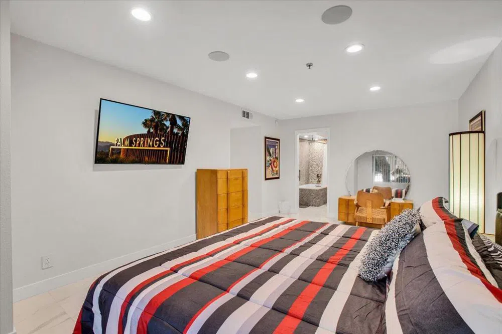 200 E Racquet Club Road #31 Palm Springs, CA 92262