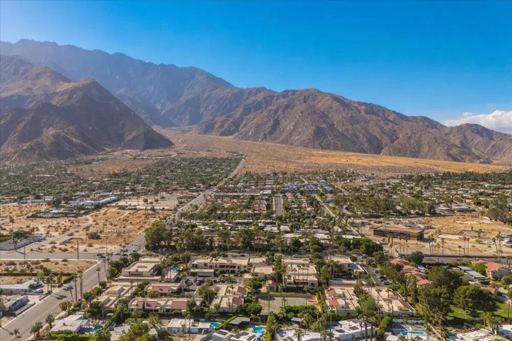 200 E Racquet Club Road #31 Palm Springs, CA 92262