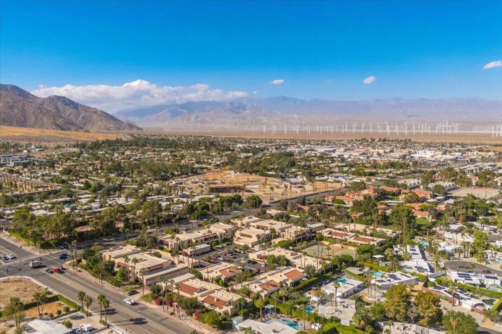 200 E Racquet Club Road #31 Palm Springs, CA 92262