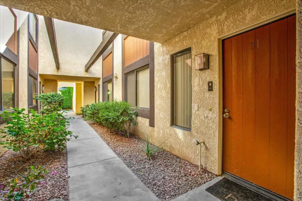 200 E Racquet Club Road #31 Palm Springs, CA 92262