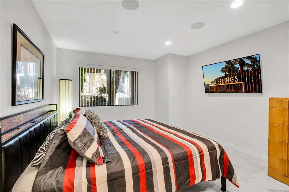 200 E Racquet Club Road #31 Palm Springs, CA 92262