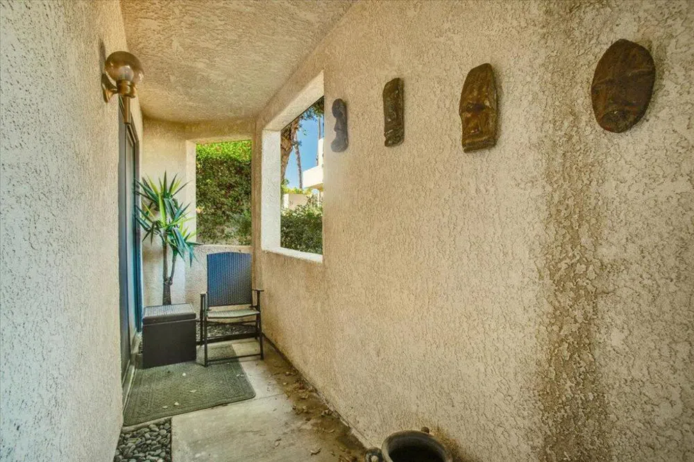 200 E Racquet Club Road #31 Palm Springs, CA 92262