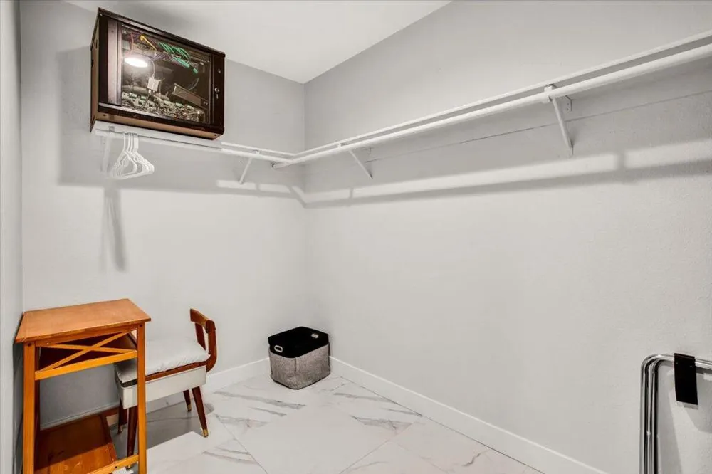 200 E Racquet Club Road #31 Palm Springs, CA 92262