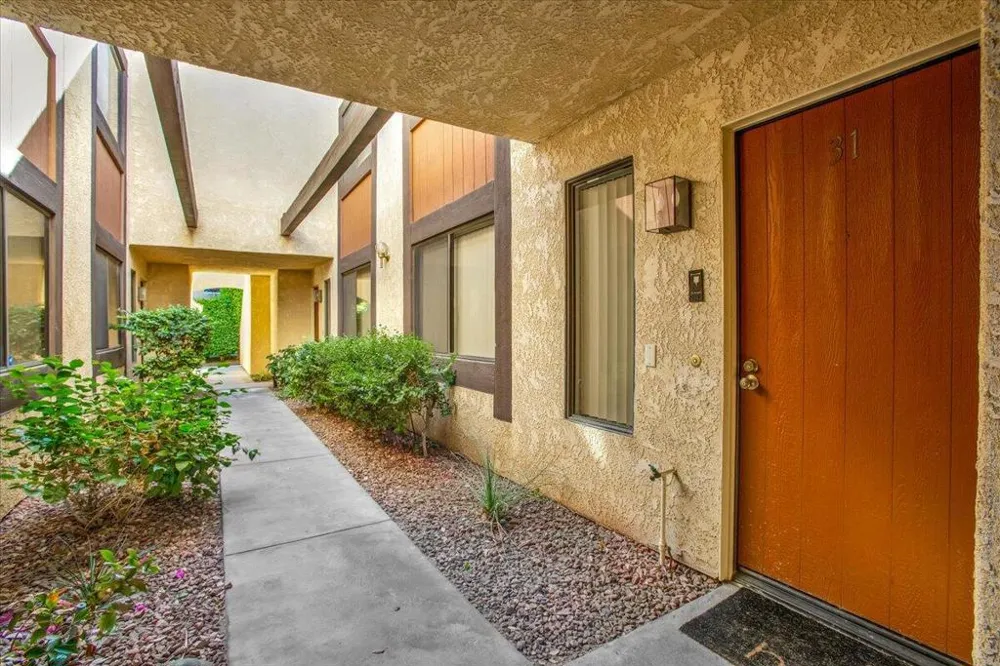 200 E Racquet Club Road #31 Palm Springs, CA 92262