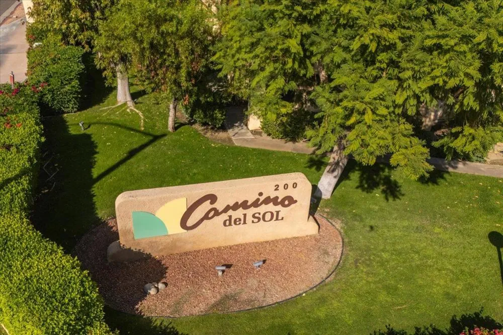 200 E Racquet Club Road #31 Palm Springs, CA 92262