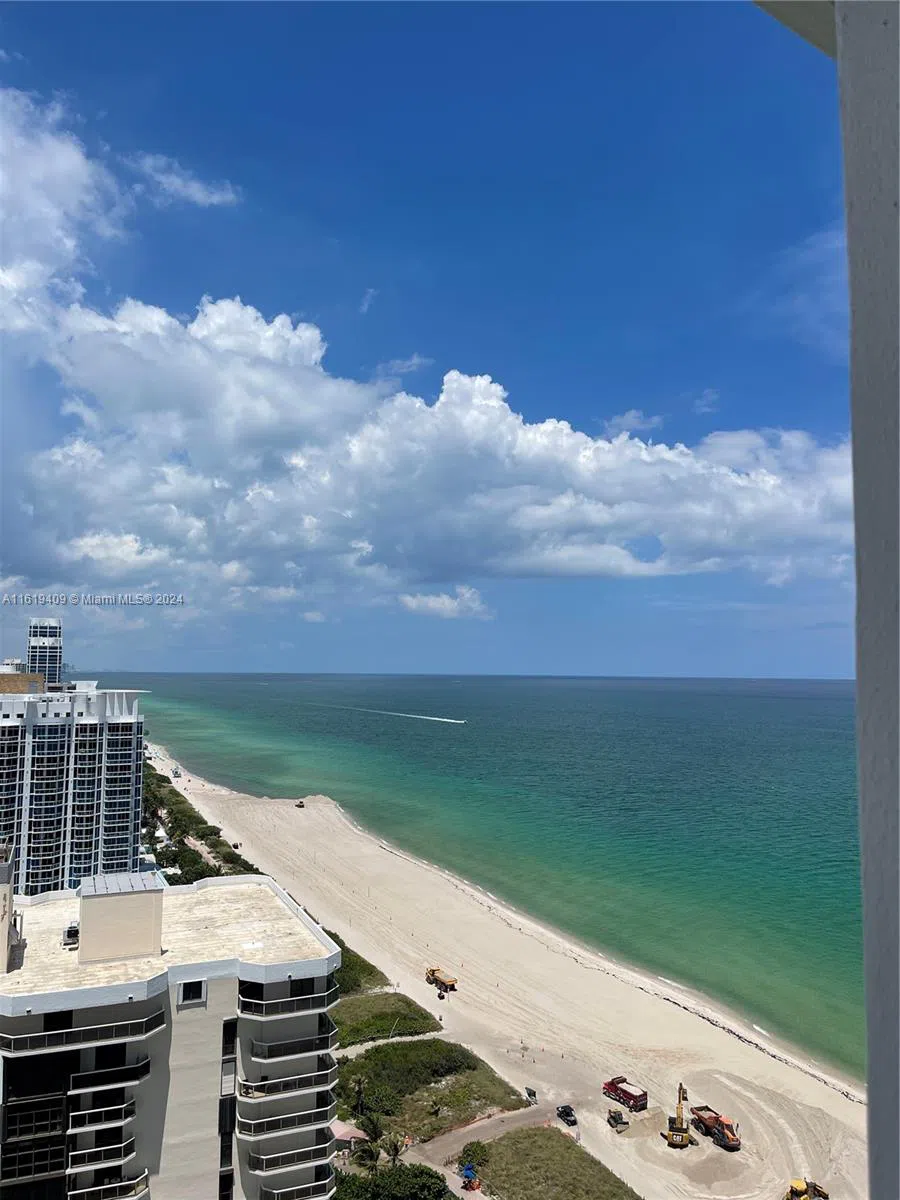 6365 Collins Ave #2610 Miami Beach, FL 33141