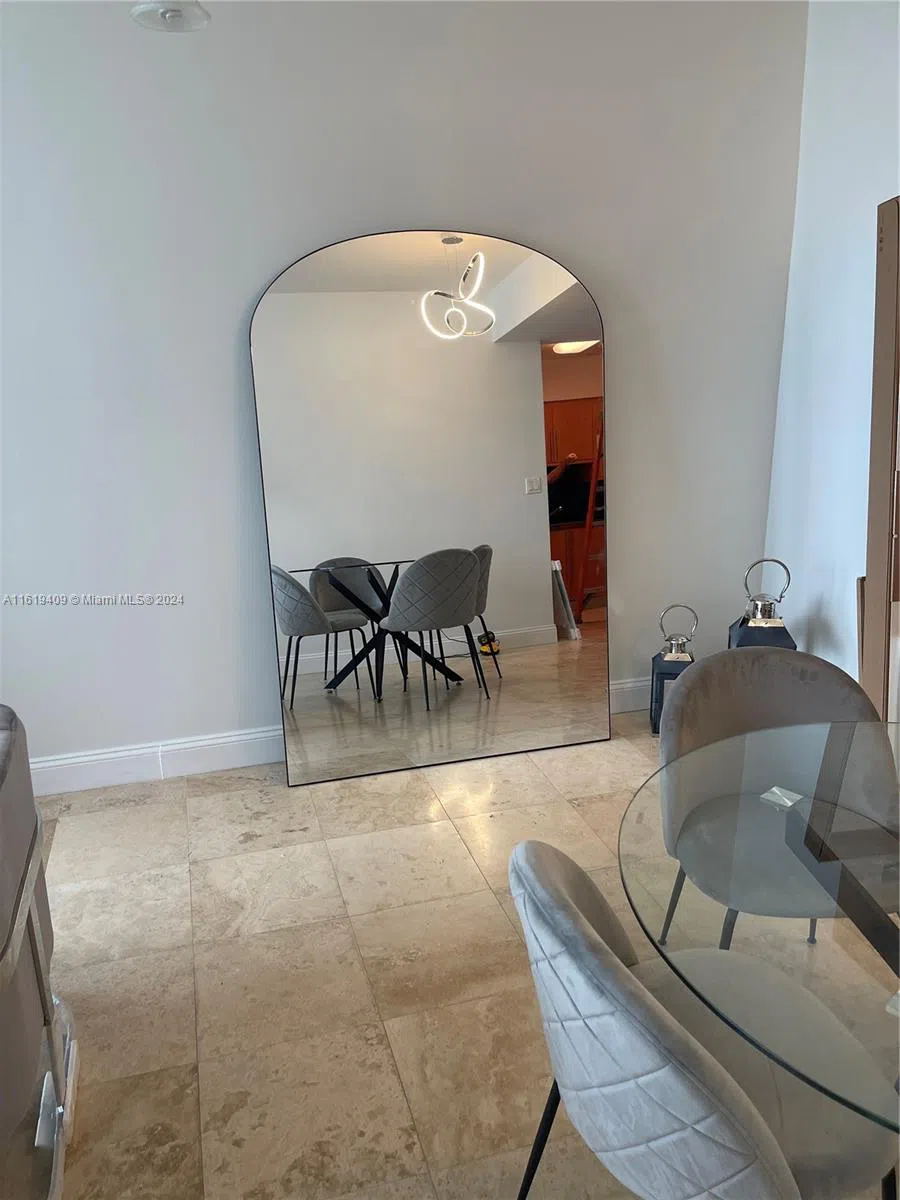 6365 Collins Ave #2610 Miami Beach, FL 33141