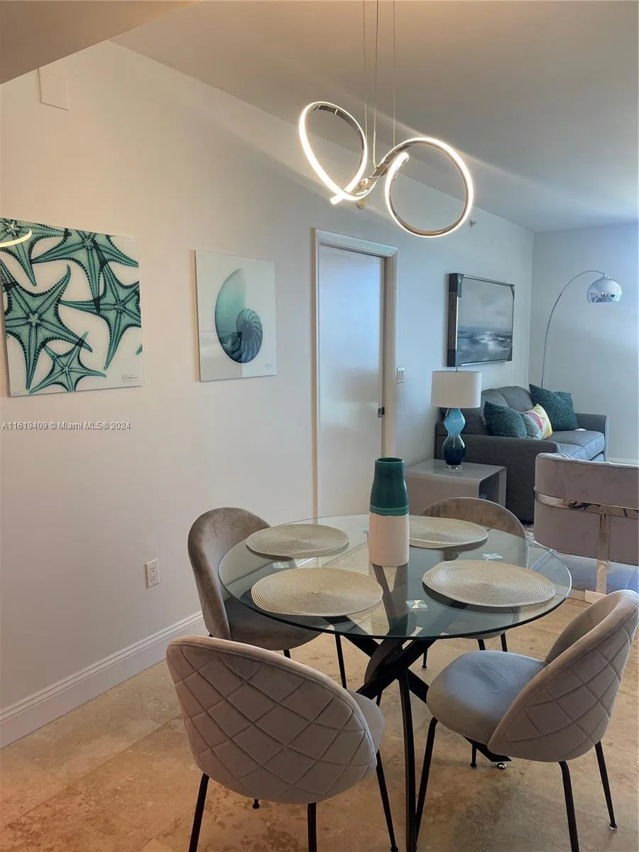 6365 Collins Ave #2610 Miami Beach, FL 33141