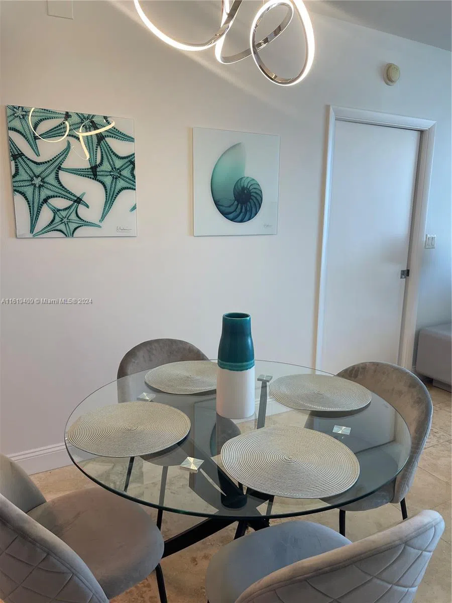 6365 Collins Ave #2610 Miami Beach, FL 33141