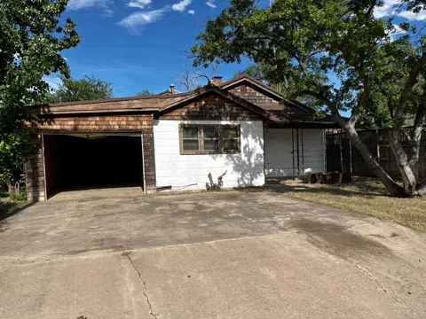 913 S Main Street