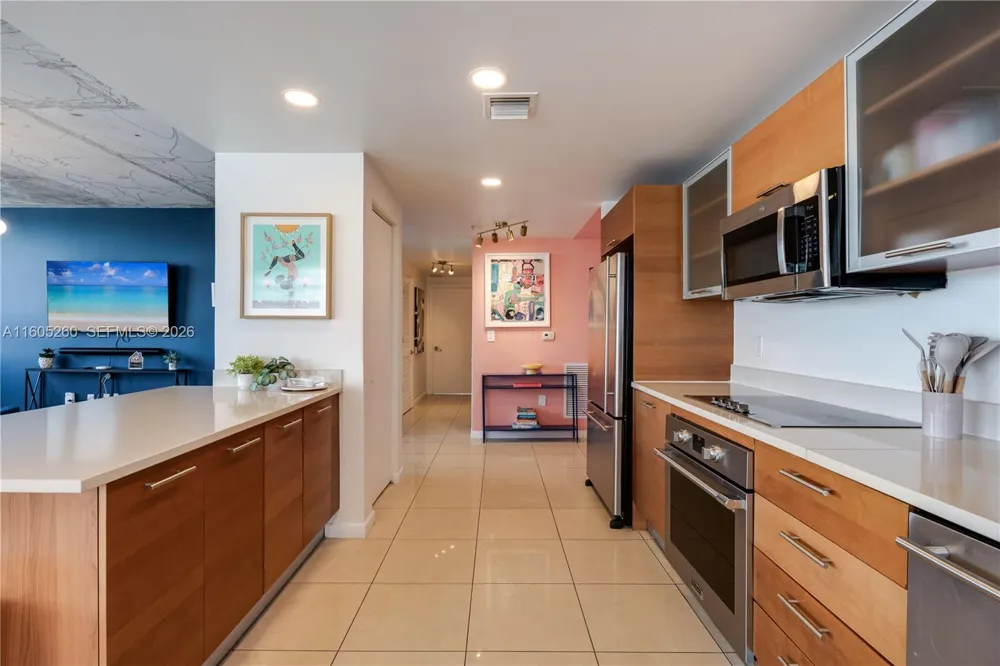 3250 NE 1st Ave #715 Miami, FL 33137