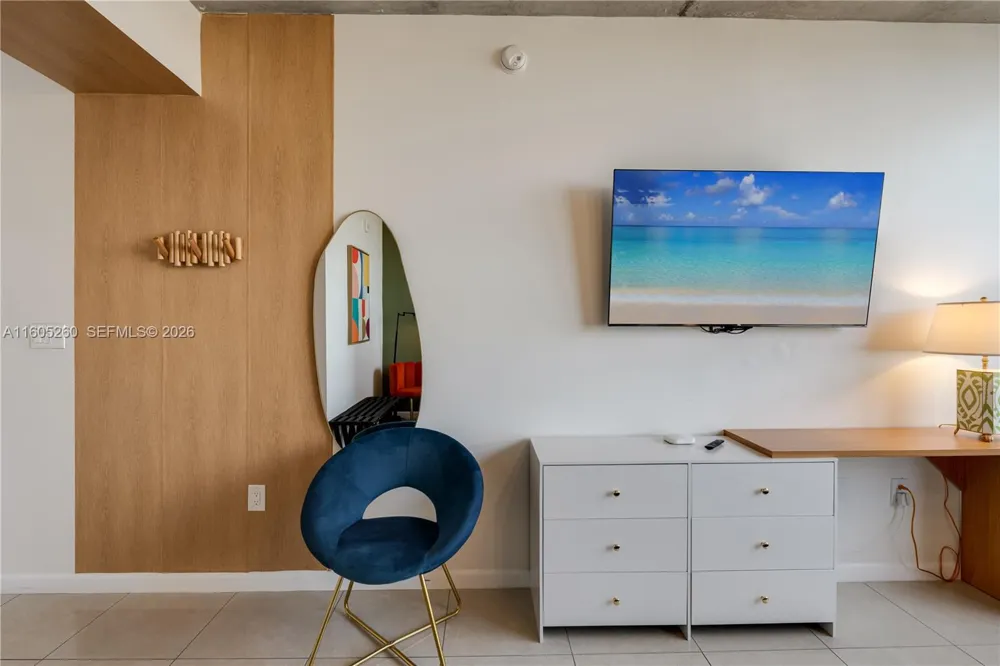3250 NE 1st Ave #715 Miami, FL 33137