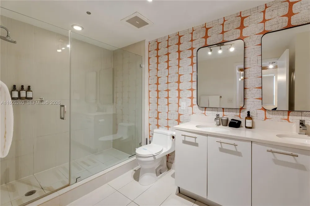 3250 NE 1st Ave #715 Miami, FL 33137