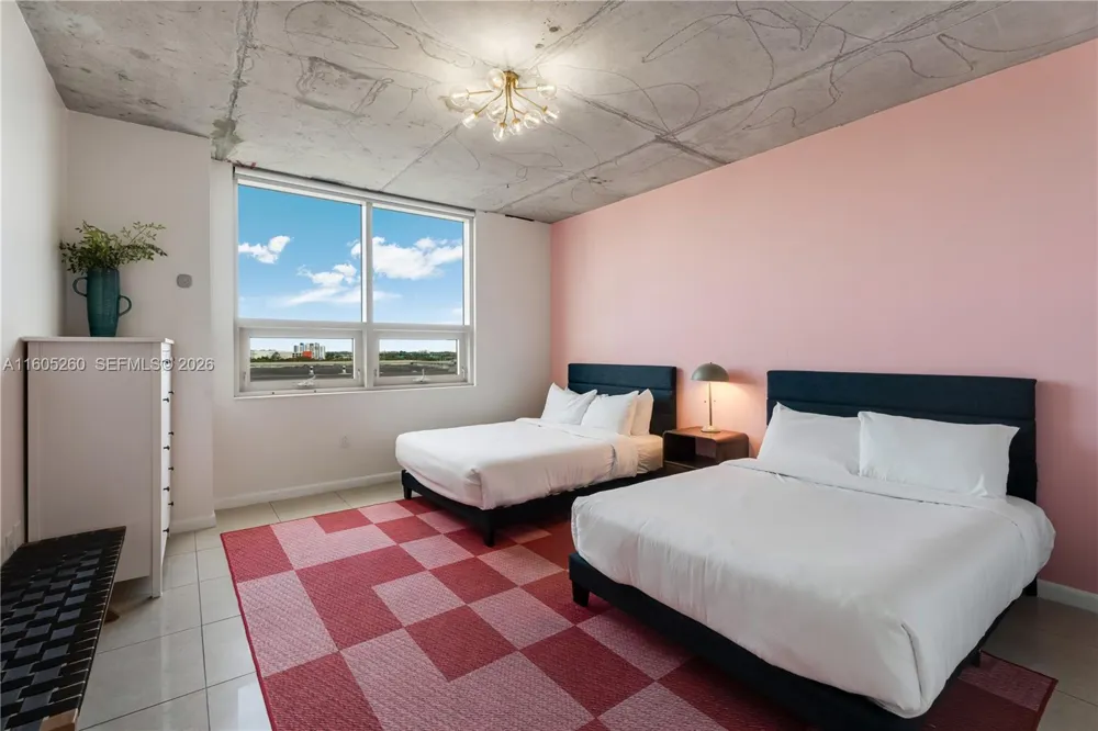 3250 NE 1st Ave #715 Miami, FL 33137
