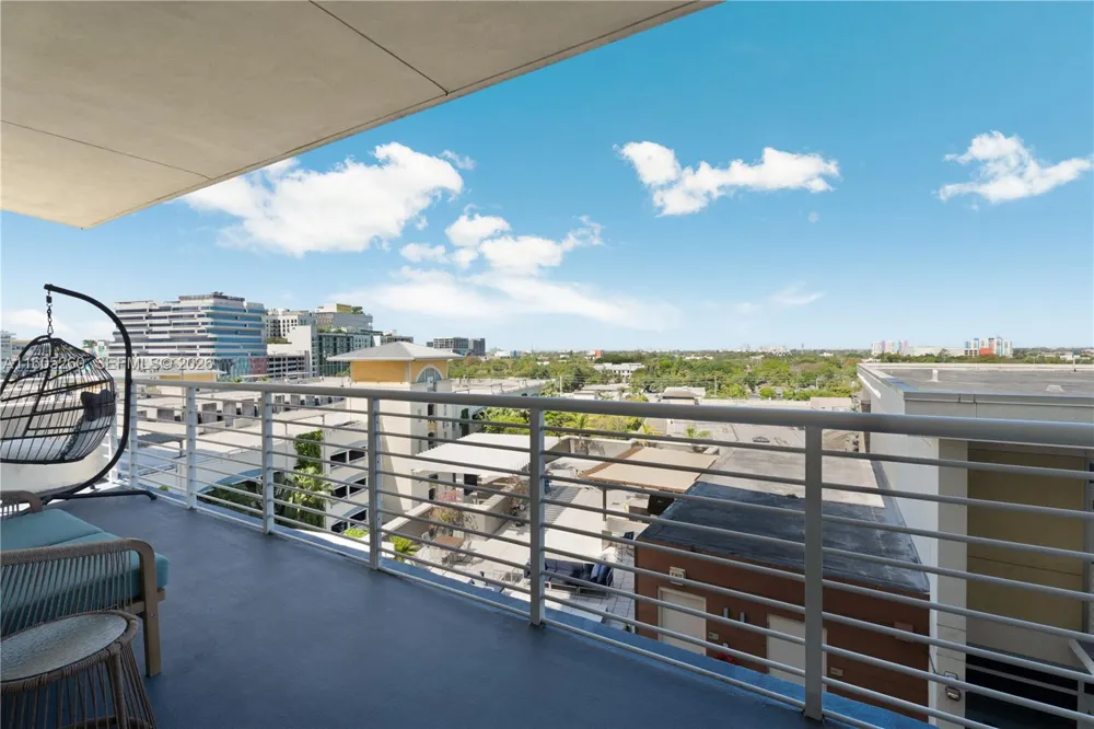 3250 NE 1st Ave #715 Miami, FL 33137