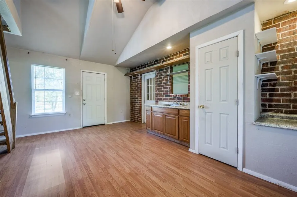 970 Mcreynolds Road Sanger, TX 76266