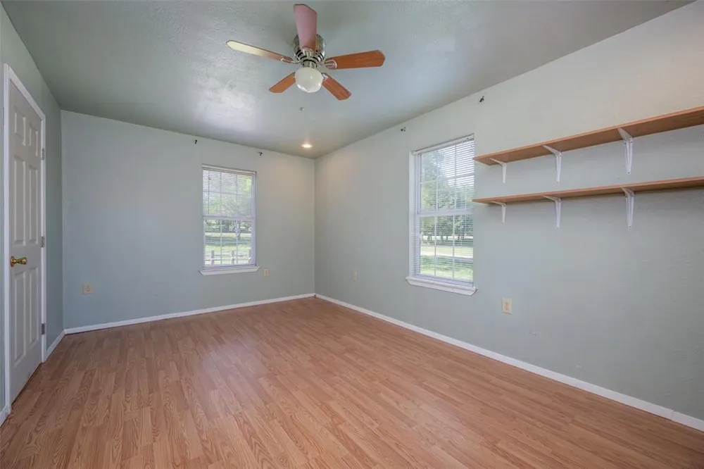 970 Mcreynolds Road Sanger, TX 76266