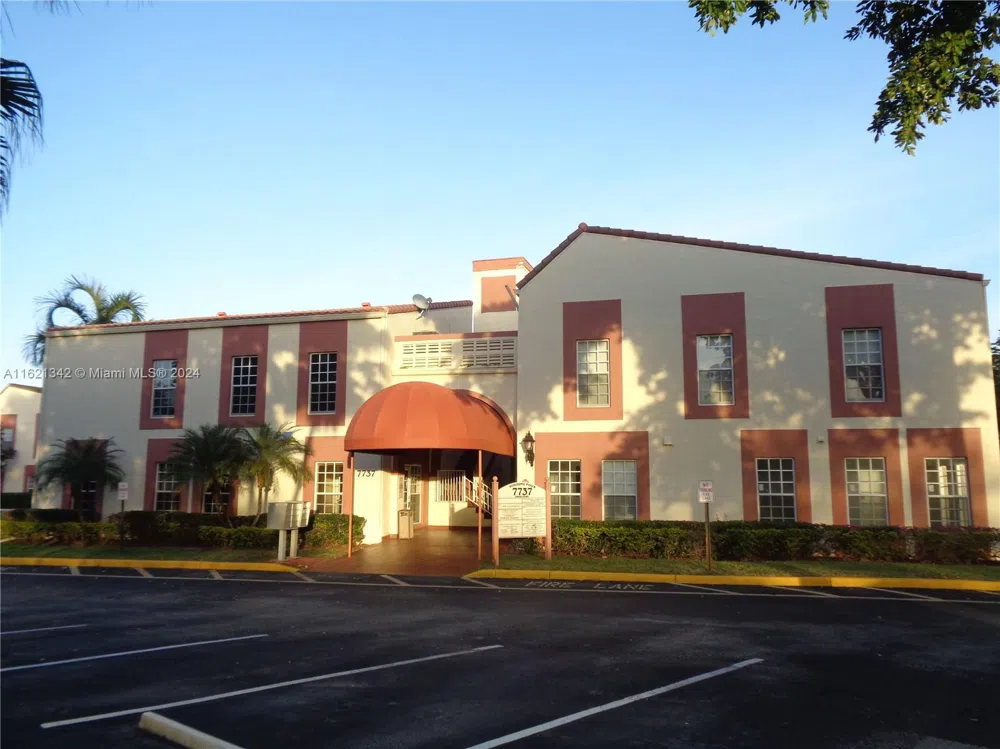 7737 University Dr ##101 Tamarac, FL 33321