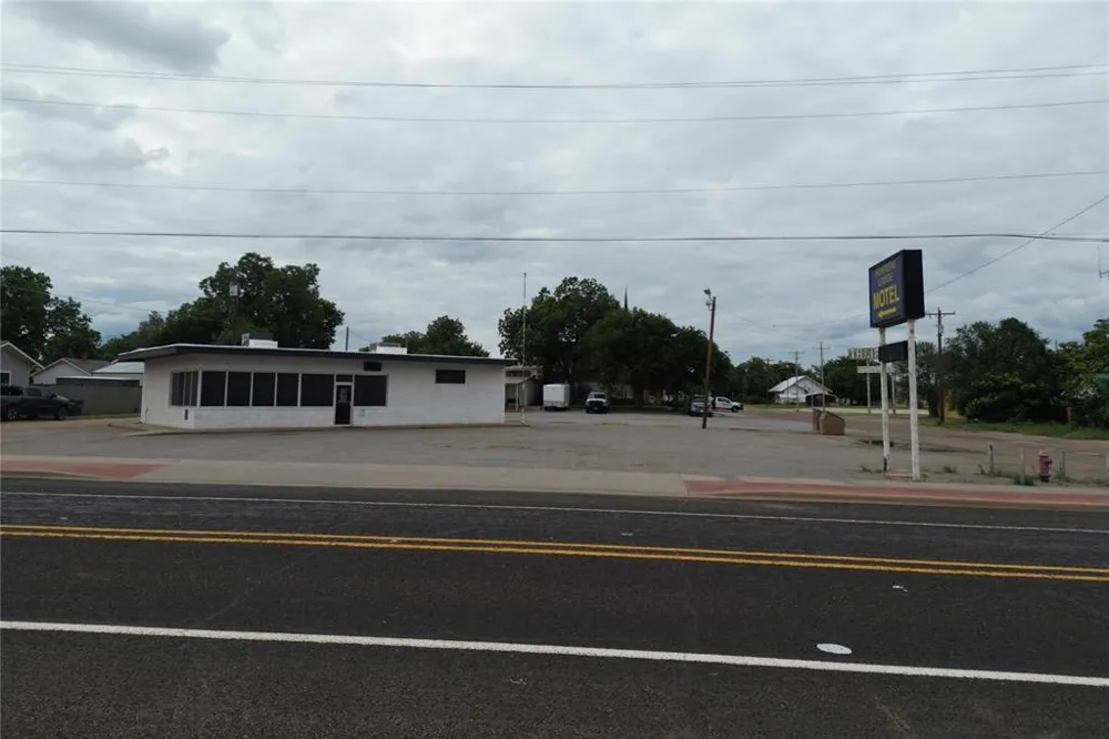 1112 Easly Street Paducah, TX 79248