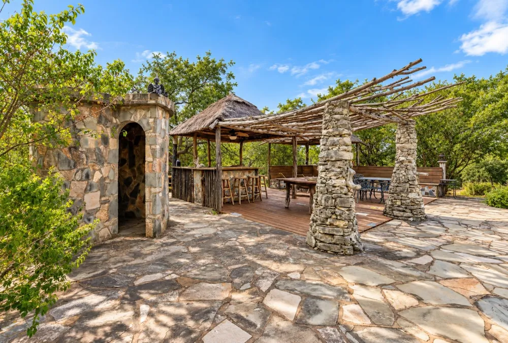 1218 Oakwood Loop San Marcos, TX 78666
