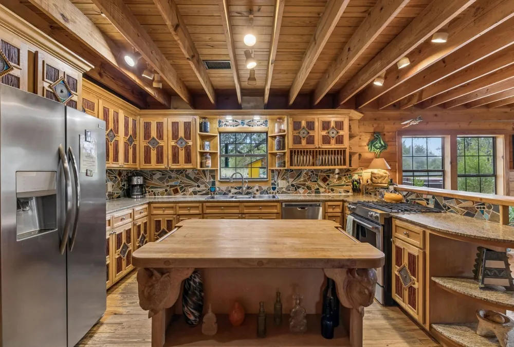 1218 Oakwood Loop San Marcos, TX 78666