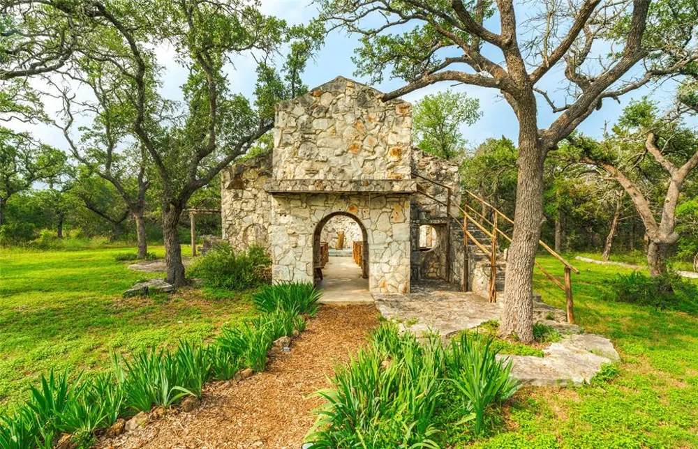 1218 Oakwood Loop San Marcos, TX 78666