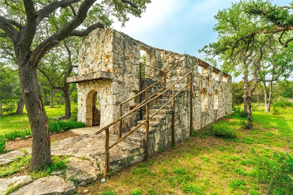 1218 Oakwood Loop San Marcos, TX 78666