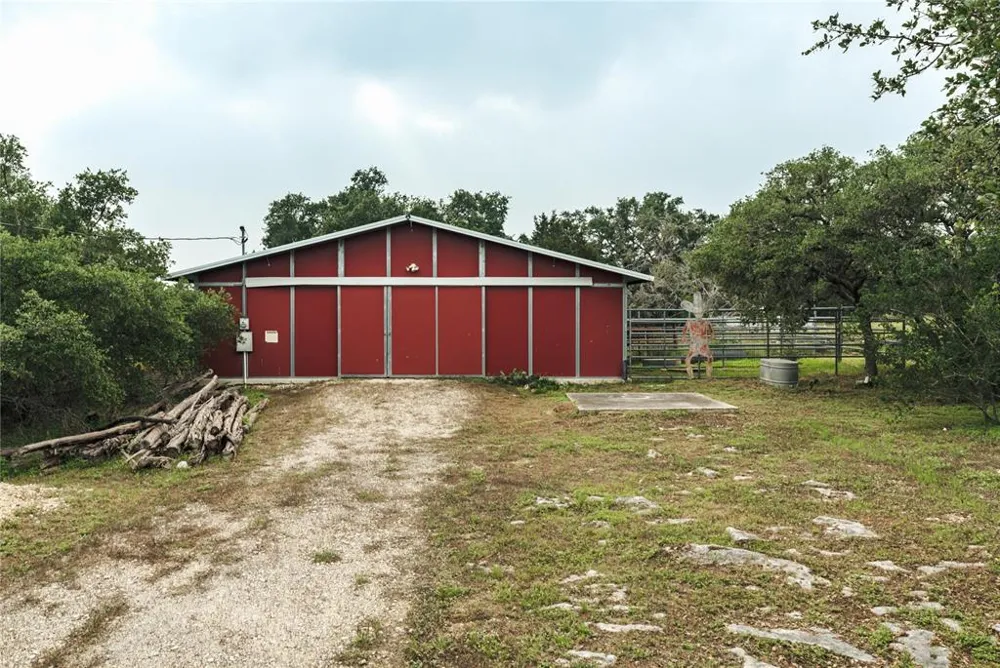 1218 Oakwood Loop San Marcos, TX 78666