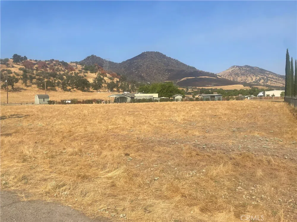 6009 Elwood Road Sanger, CA 93657