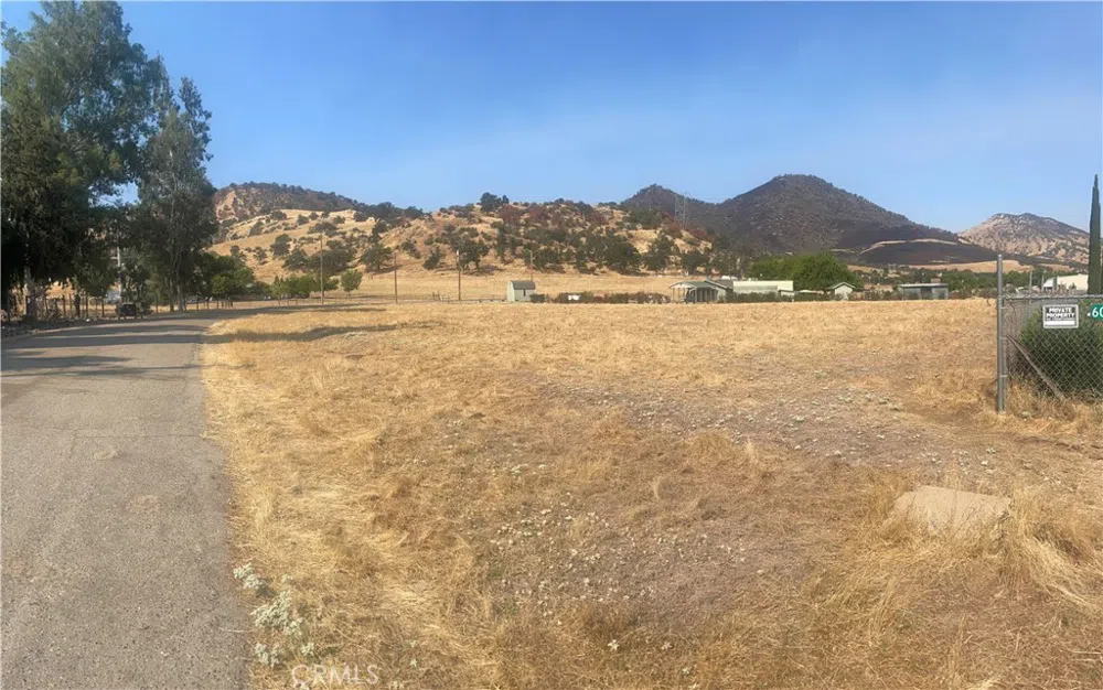 6009 Elwood Road Sanger, CA 93657