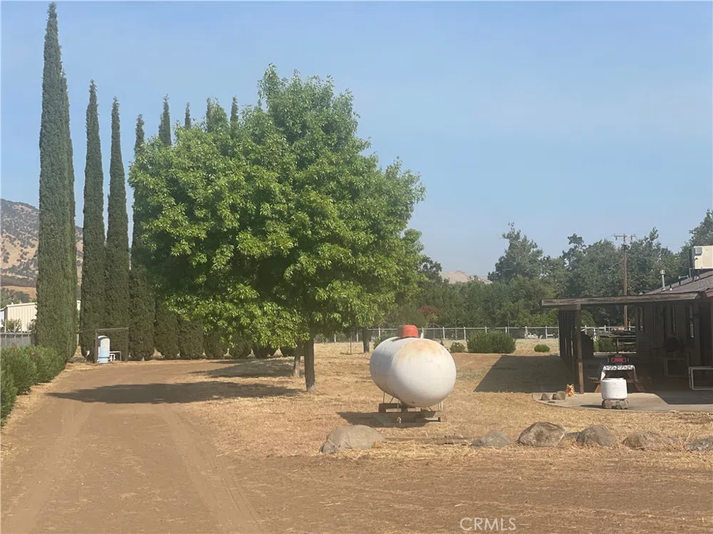 6009 Elwood Road Sanger, CA 93657