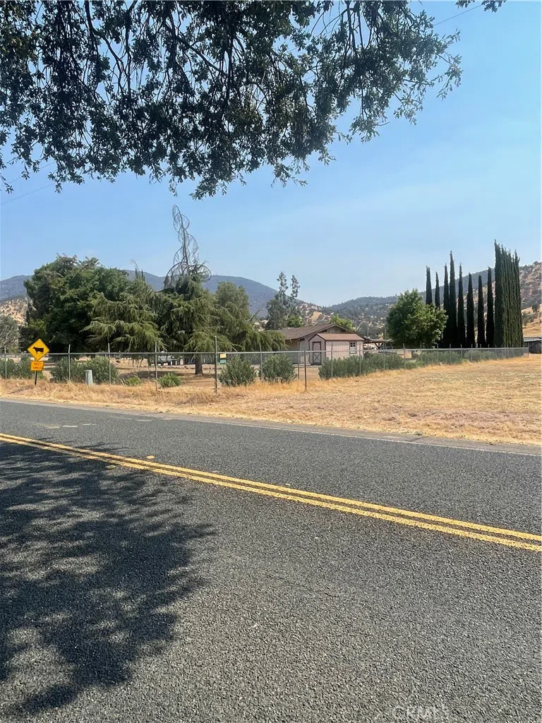 6009 Elwood Road Sanger, CA 93657
