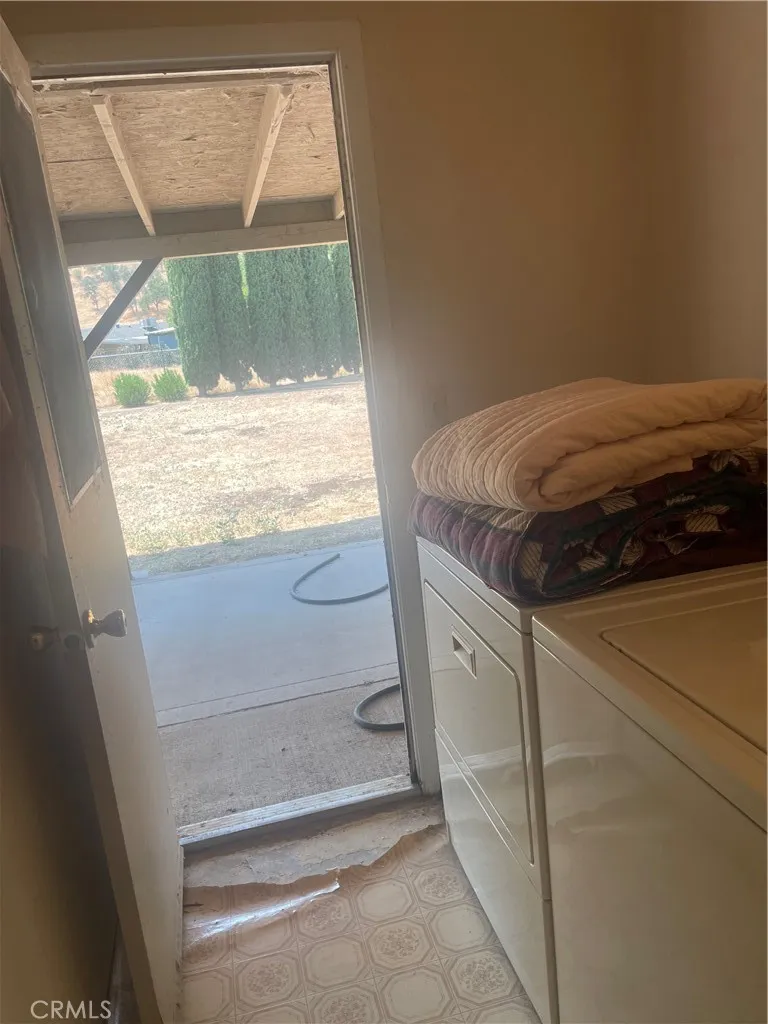 6009 Elwood Road Sanger, CA 93657