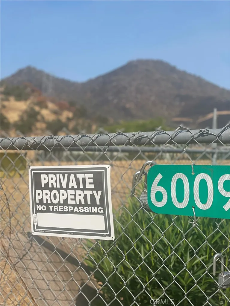 6009 Elwood Road Sanger, CA 93657