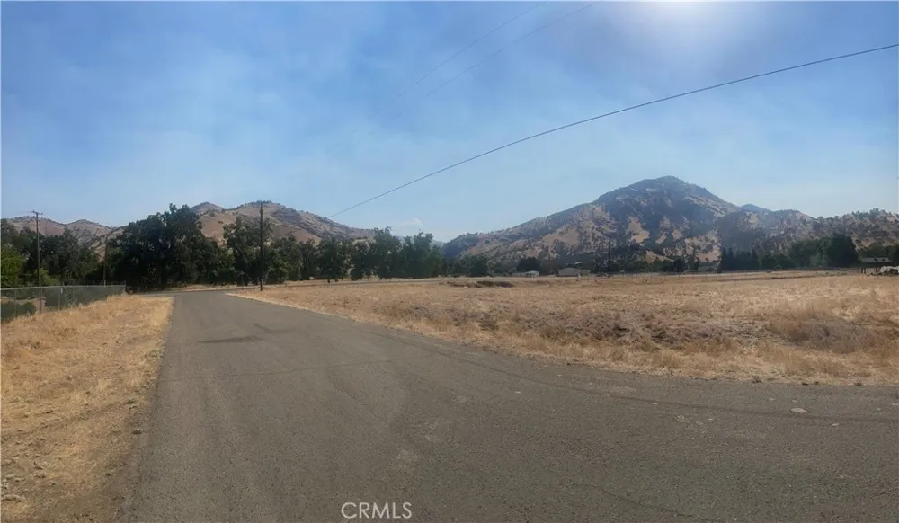 6009 Elwood Road Sanger, CA 93657