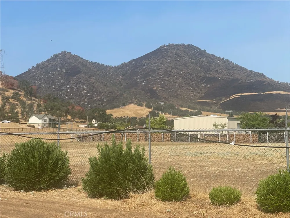 6009 Elwood Road Sanger, CA 93657