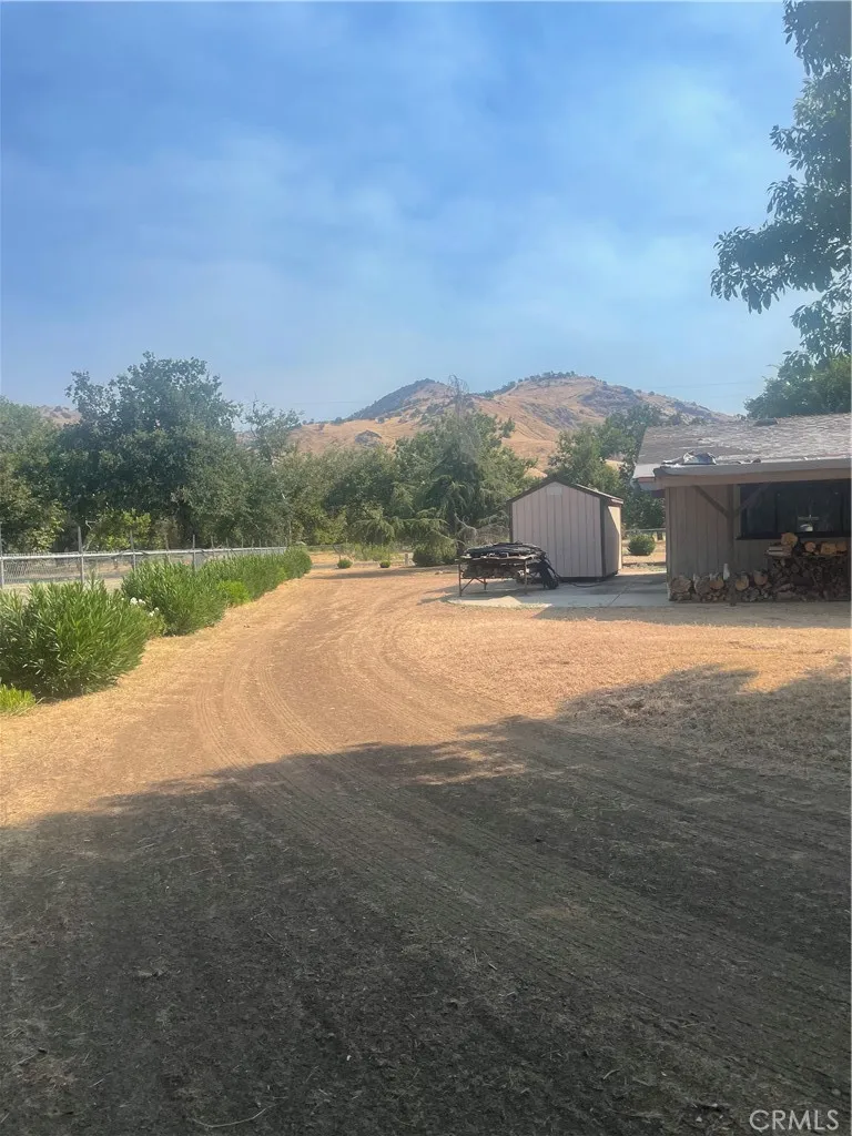 6009 Elwood Road Sanger, CA 93657