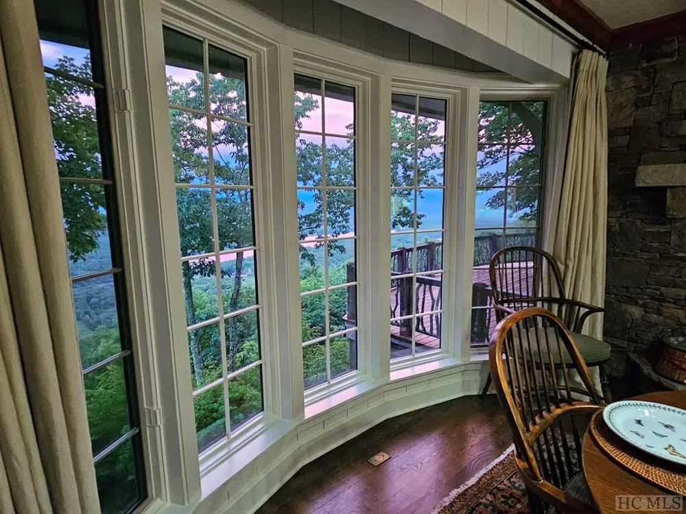 1734 Toxaway Drive Lake Toxaway, NC 28474