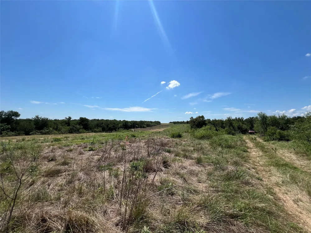 2614 CR 466 Elgin, TX 78621