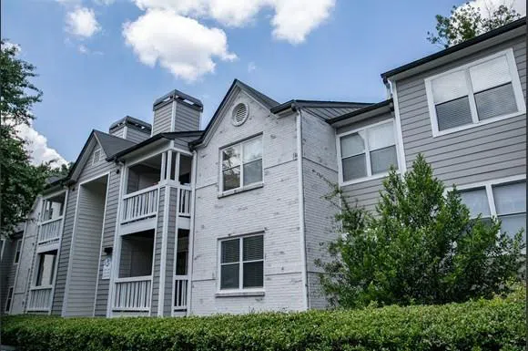 100 Dunwoody Gables Drive #6D-112 Dunwoody, GA 30338