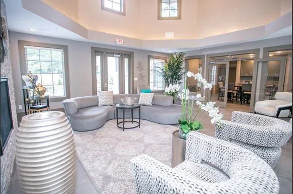 100 Dunwoody Gables Drive #6D-112 Dunwoody, GA 30338